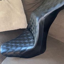 Saddleman Seat For Harley Davidson 