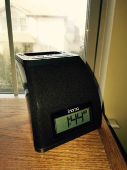 Ihome for iPhone 3, 4 or 4s or iPod