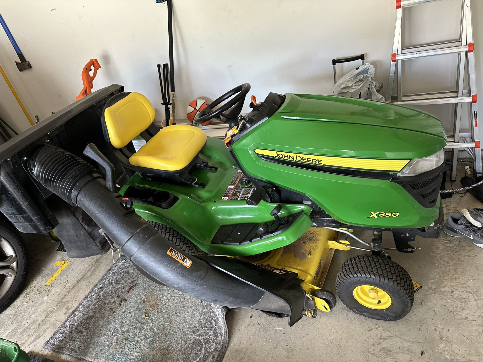 John Deere X350