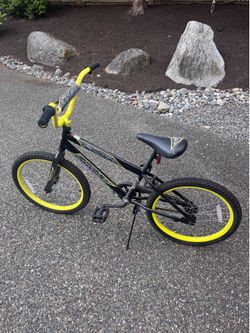 Huffy RockIt kids bike