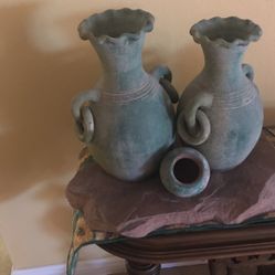Green Cornice Big Jugs With Flagstone Base 