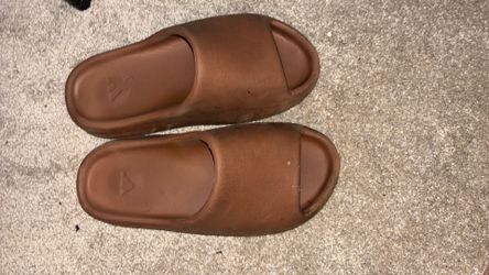 Yezzy slides