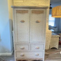 Wicker/Rattan Dresser