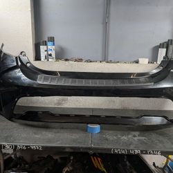 2020-2021-2022-2023-2024-2025 TOYOTA COROLLA SE REAR BUMPER OEM #9057