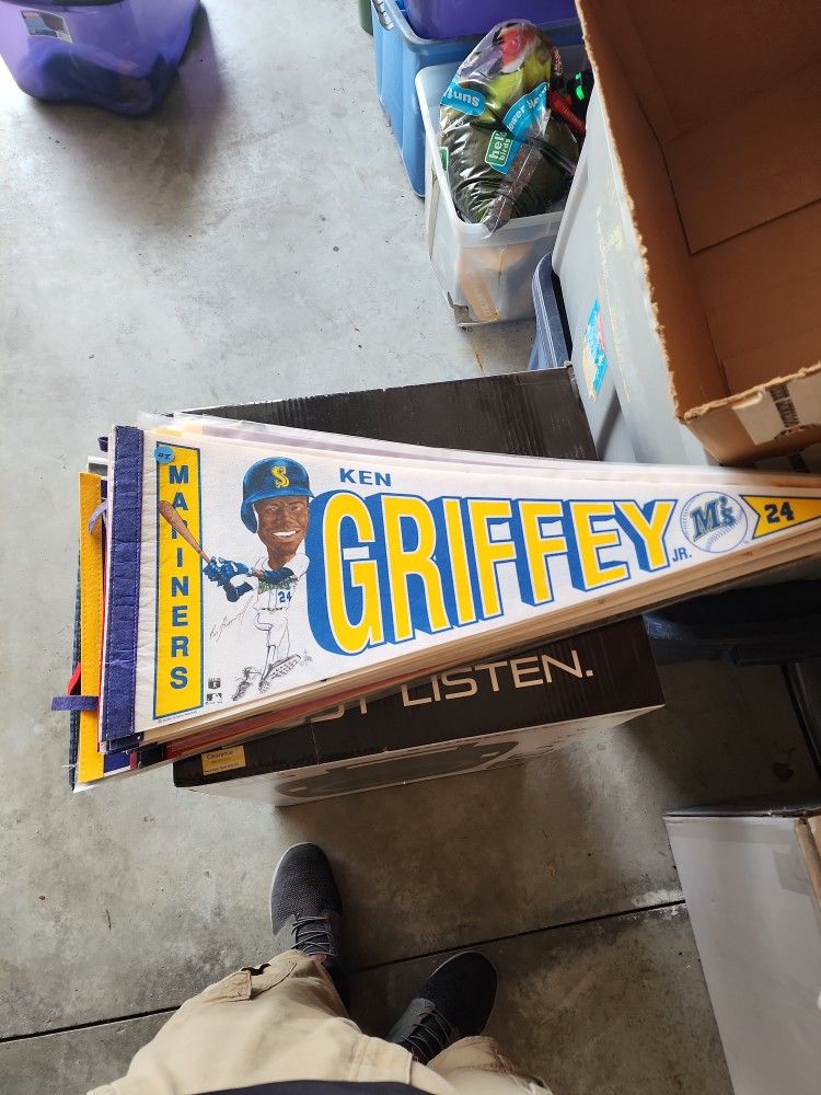 Ken Griffey Jr Pennat And More!!!
