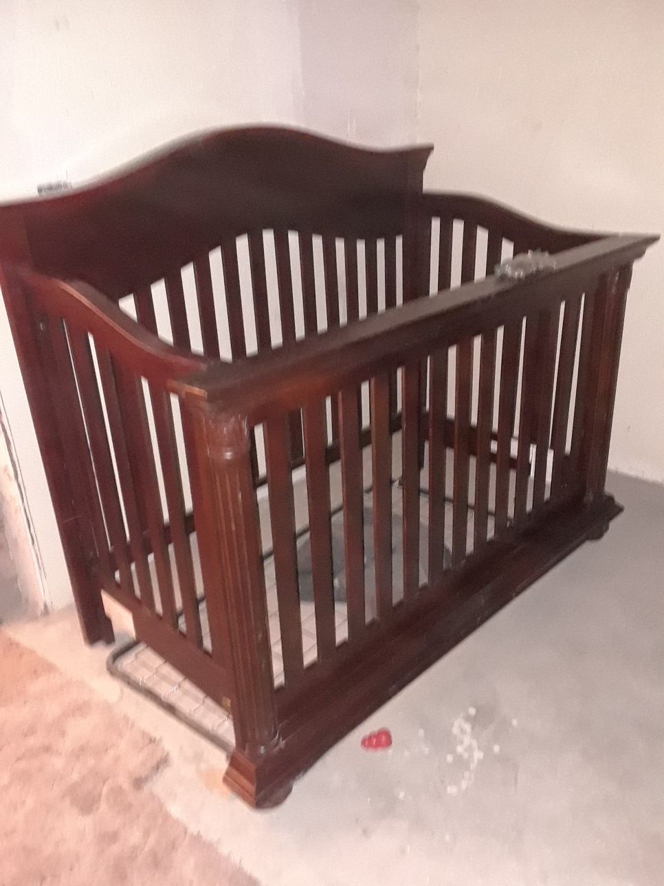 Like new Baby Cache' crib