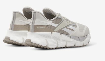 Reebok FloatZig 1
Men's Running shoe size 8.5