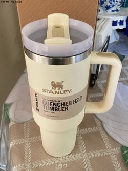 Stanley 40oz Pink Dust for Sale in North Las Vegas, NV - OfferUp