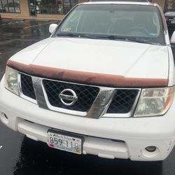 Nissan Pathfinder 2005