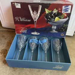 Copas De Cristal Nuevas 10.00 Dólares 