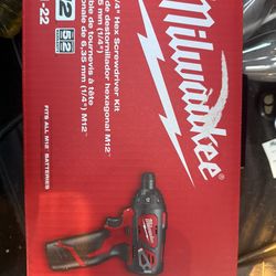 Milwaukee Screwdriver/drill 12v