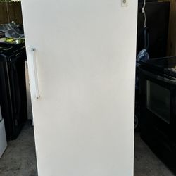 Ge Upright Freezer 