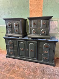 Magnificent Dresser and 2 nightstands