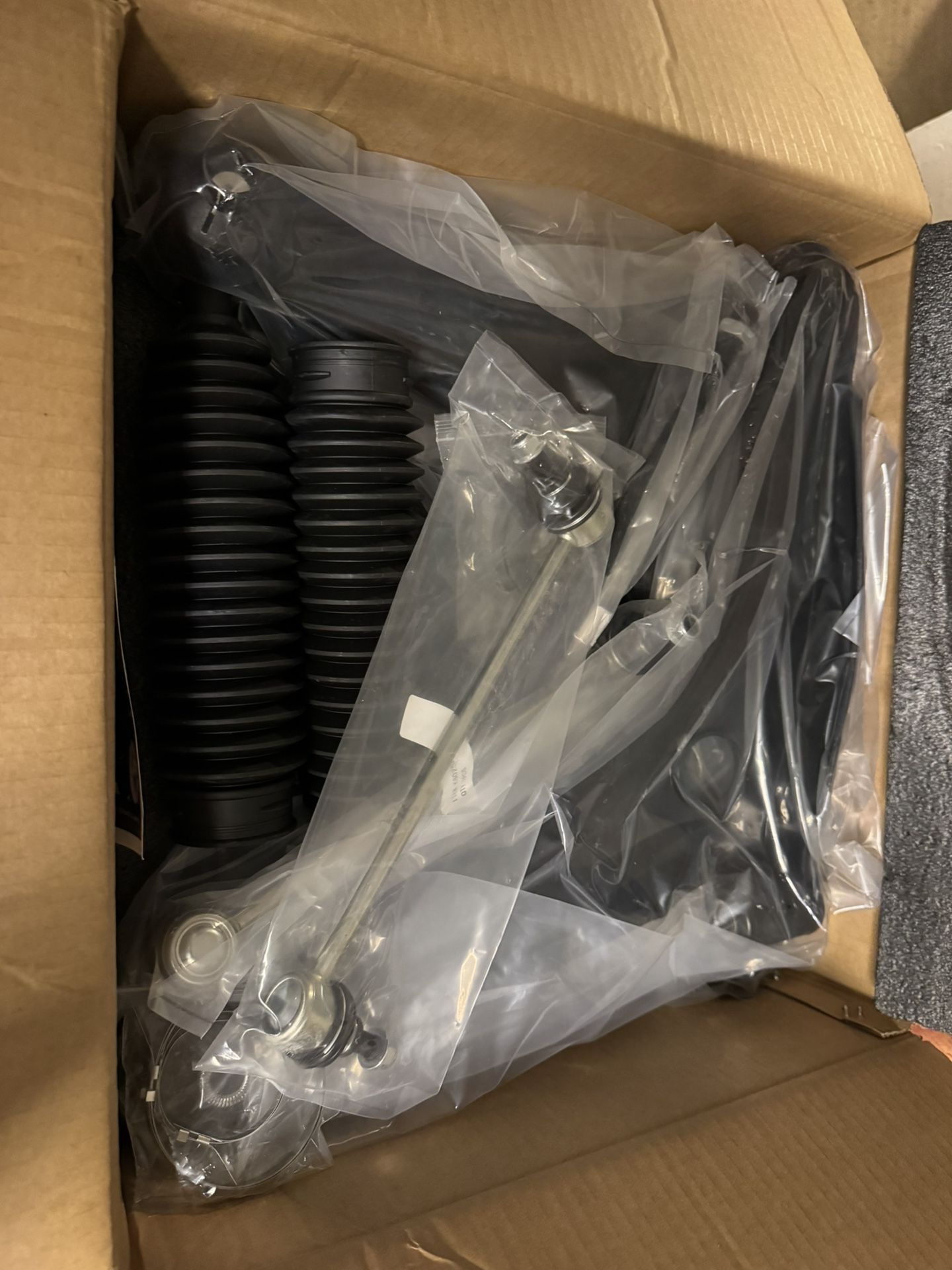 Front And Rear 14 Piece Strut Set, Brand New Still In The Box, For A 2010 Jeep Compass.