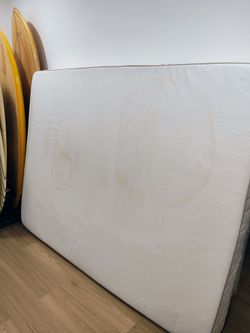 Free Queen Size Memory Foam Mattress
