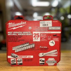 Milwaukee 1/4 in. Drive SAE/Metric Ratchet and Socket Mechanics Tool Set (25-Piece)