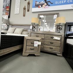 QUEEN SZ BEDROOM SET 4 PC (BED, DRESSER, MIRROR&NIGHTSTAND