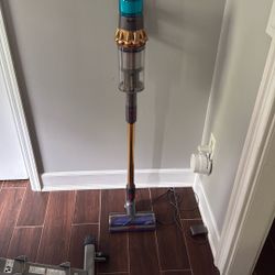 Dyson Gen5outsize Absolute Vacuum Cordless