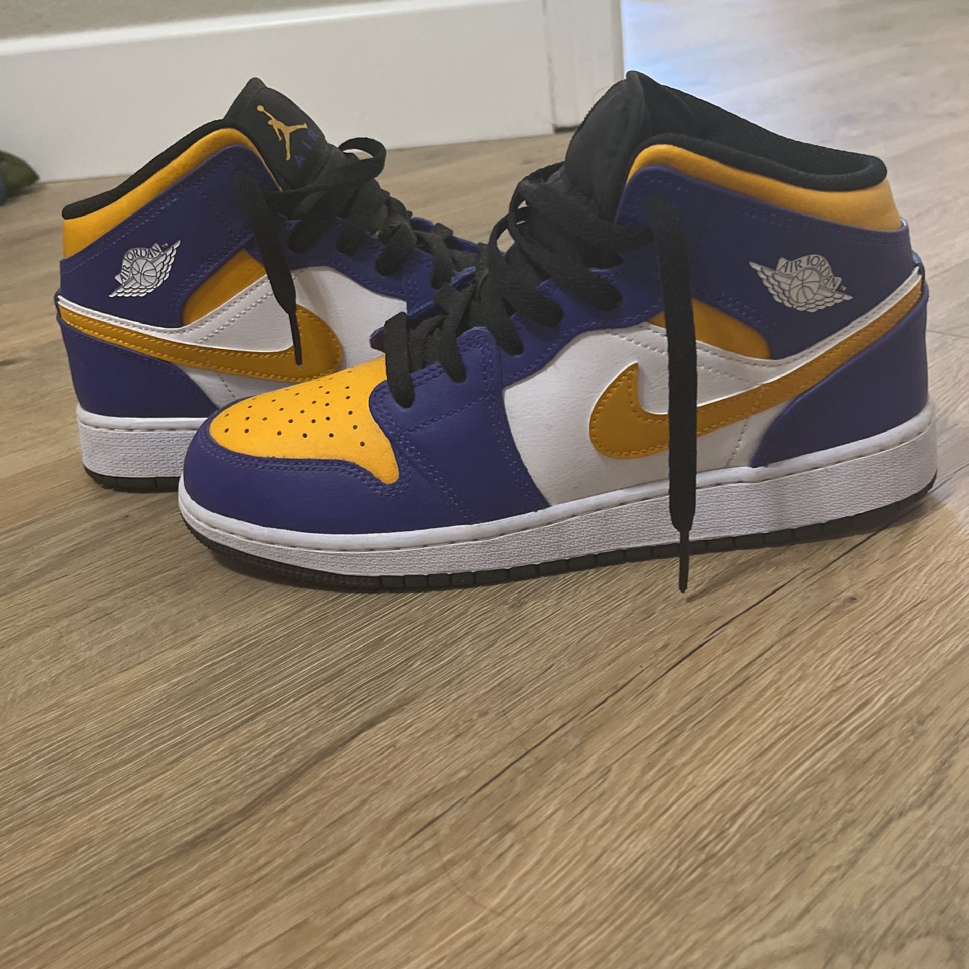 Jordan 1 mid Lakers Jordan 1 Mid Lakers for Sale | Authenticity Guaranteed | eBay main image 2