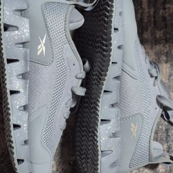 Reebok Zig Dynamica G Women's Sneakers Size 7