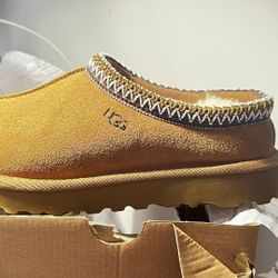 Brand New UGG Tasman – Women’s Size 6 – Chestnut
