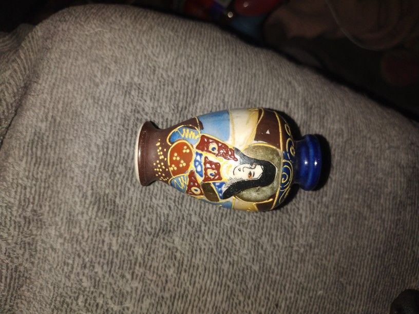 2 1/2 In Antique Vace