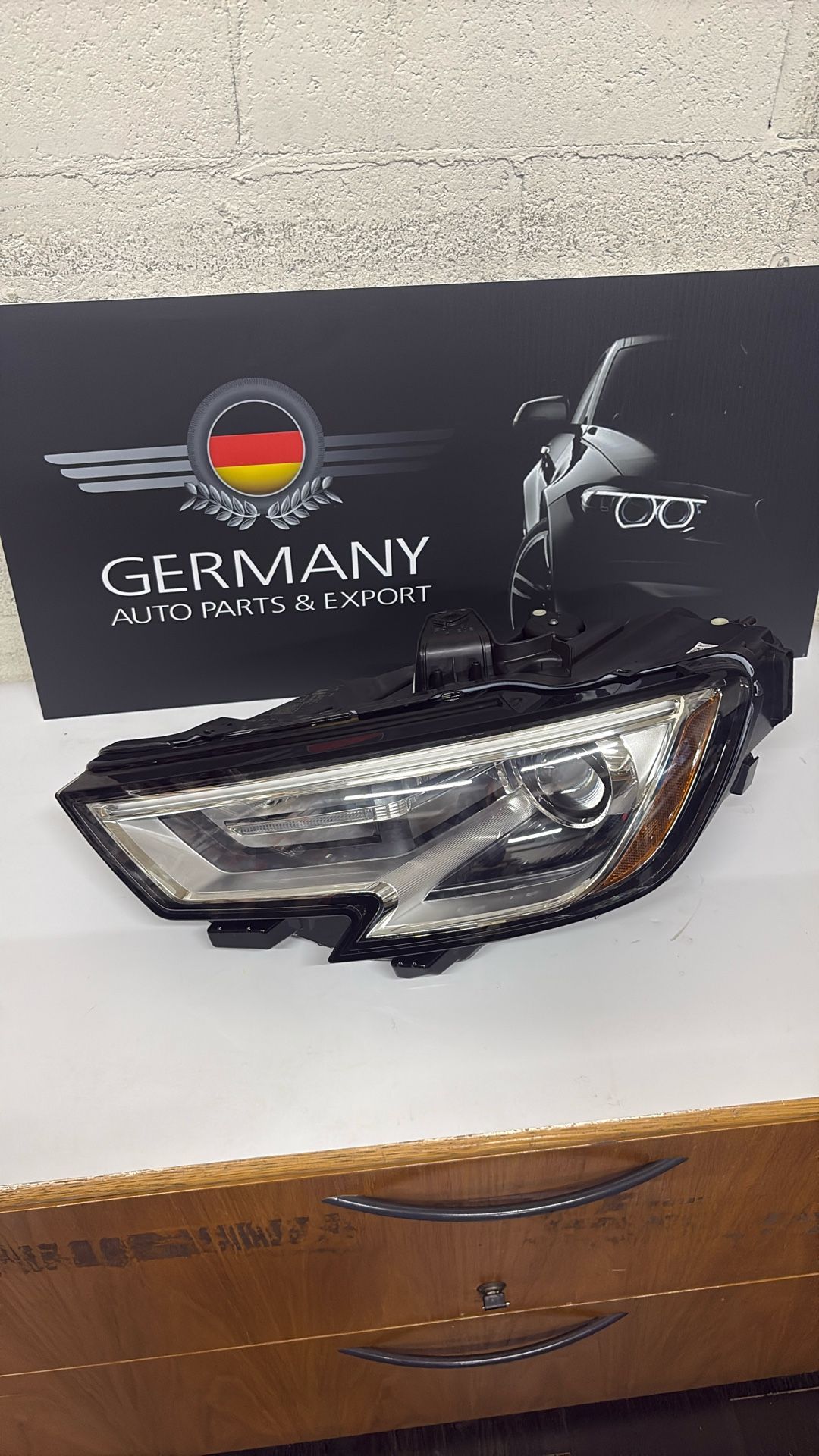 Audi  A3 17-20 Lh Headlight Led Oem New