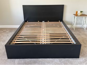 Queen size bed frame with two drawers