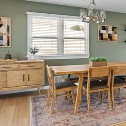 Dinning Room table + sideboard 