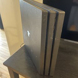 PlayStation 4 pro for sale 1 TB