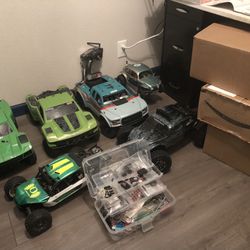 Rc Cars Axial,losi,Tamiya Parts And Controller. Will Trade For Good Ford 302 Or 351