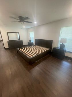 Bedroom set