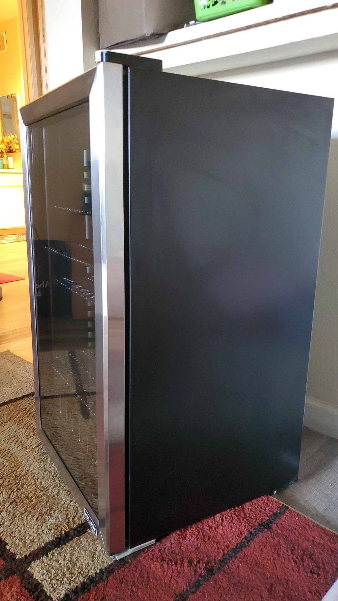 New air NBC126SS02 beverage refrigerator and cooler for Sale in