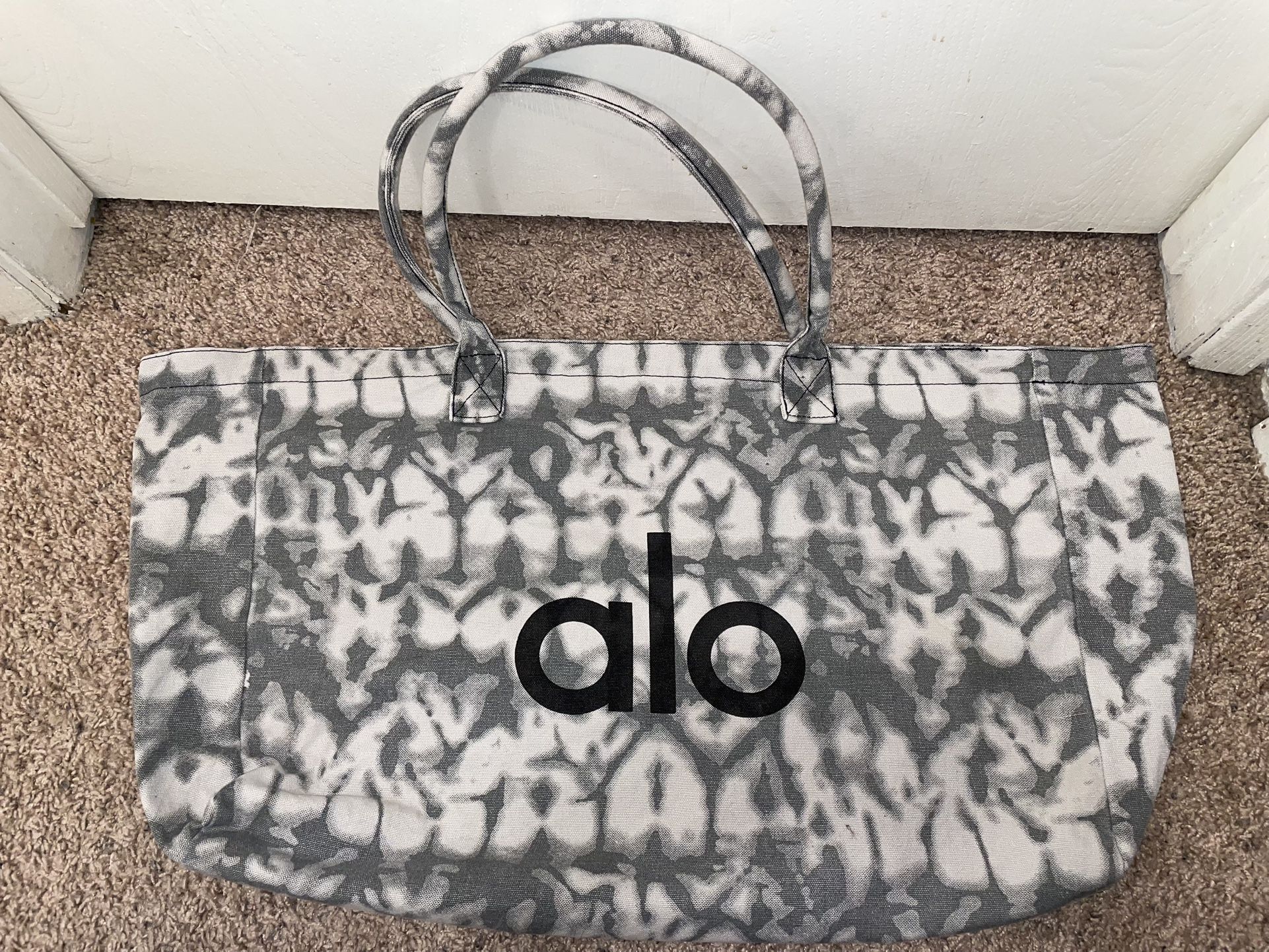 Alo Gym Bag