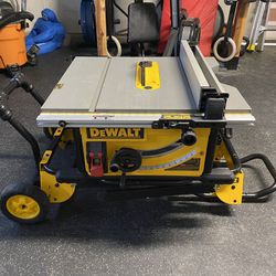 10” Dewalt Table Saw With Rolling Stand, Very Little Use!
