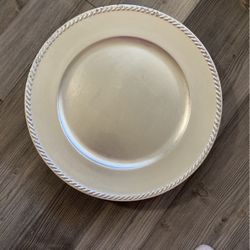 Set Of Decorative Plates For Tablescapes 
