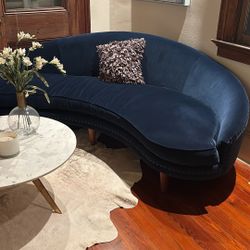 Beautiful Posh Designer Commissioned- 8ft Sofa. Custom Made. Pristine Condition. 