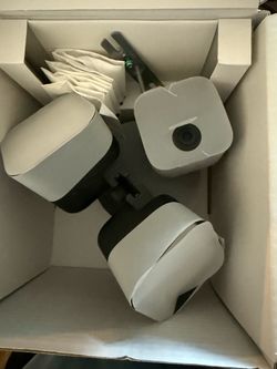 Blink outdoor camera w/ floodlights