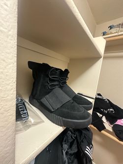 Yeezy 750 black Size 11