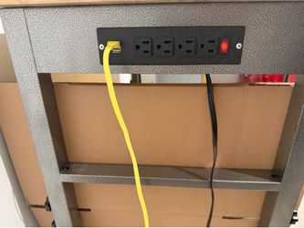 Workpro adjustable table