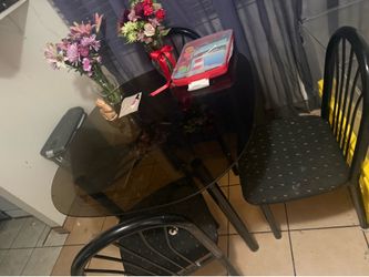 Glass dining table top and 4 chairs