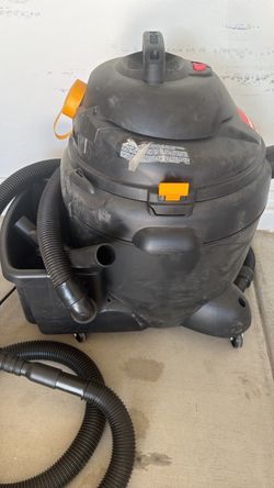 Shop-Vac Wet/Dry Vacuum with Hose