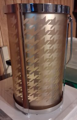 Yankee Candle Flicker Gold Houndstooth glass and metal cylinder candle holder