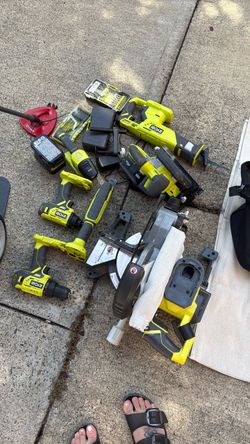Ryobi tool set