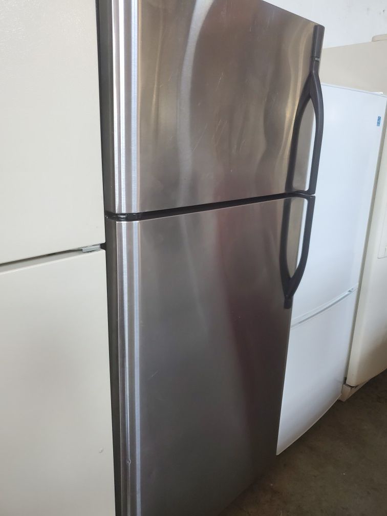 Refrigerator 30inch perfect condition