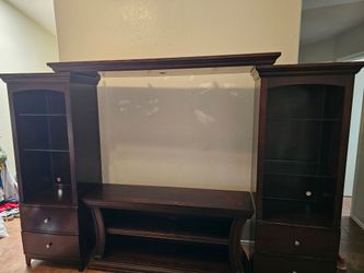 Whalen entertainment center