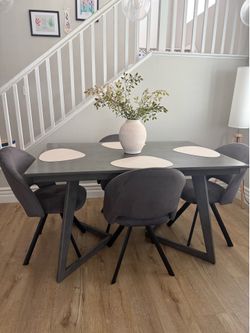 54 inch dining room table & chairs