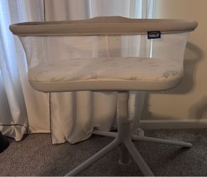 HALO BassiNest Swivel Sleeper 3.0