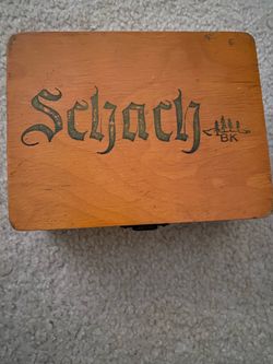SCHACH German wooden chess box with pieces