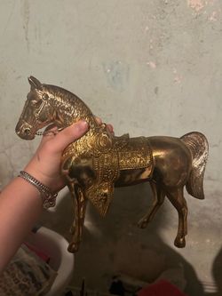 Golden collectible horse